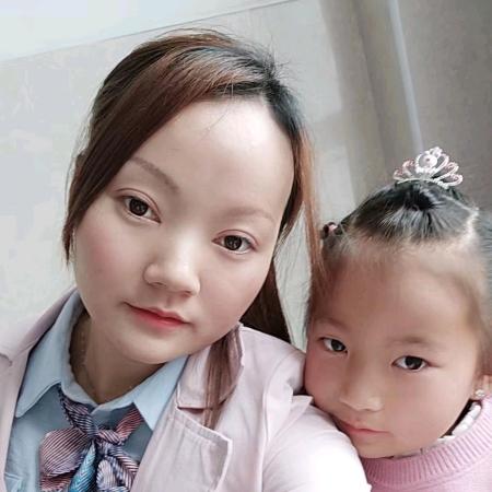 小糖糖(>_<)