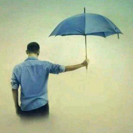 倚窗听雨