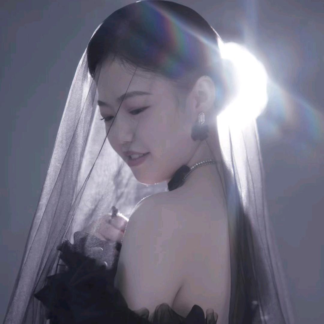 云朗初音