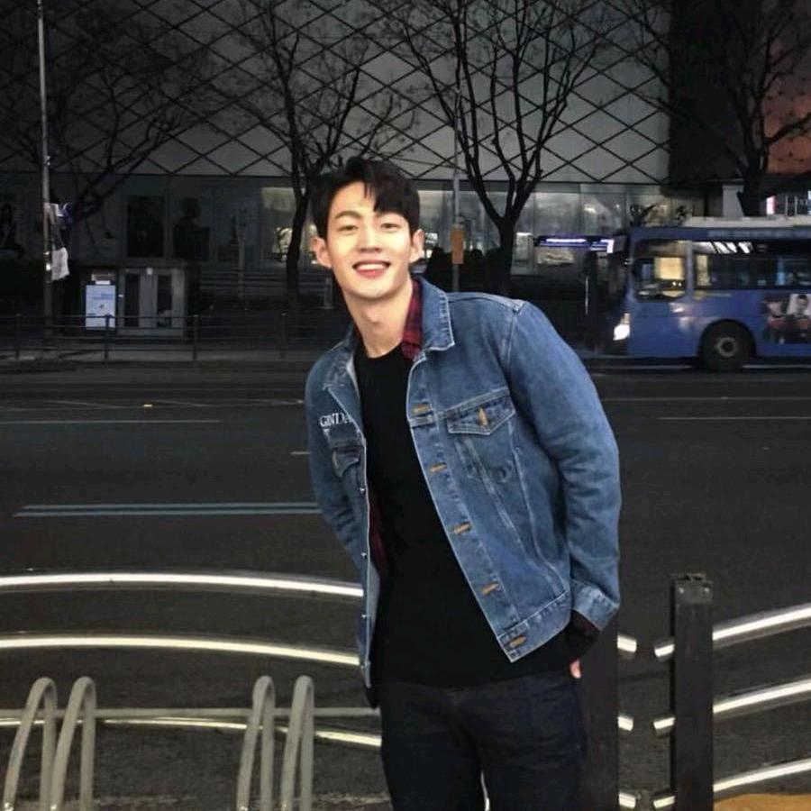 小少年