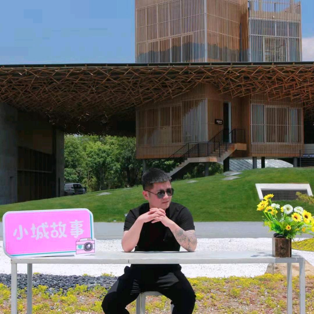 🕶田雨