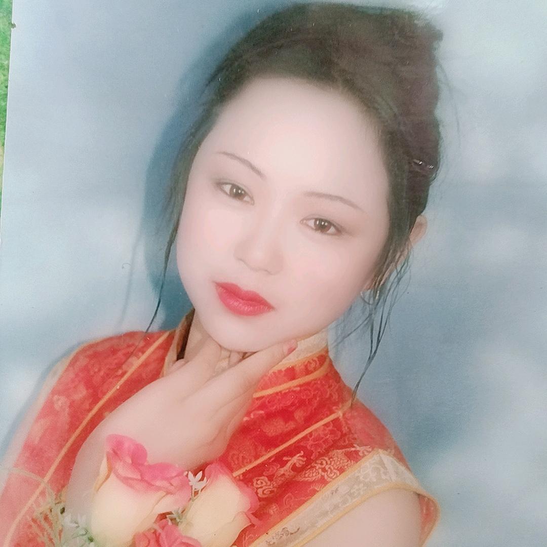 做一个明媚的女子