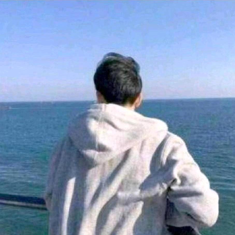 静心，，
