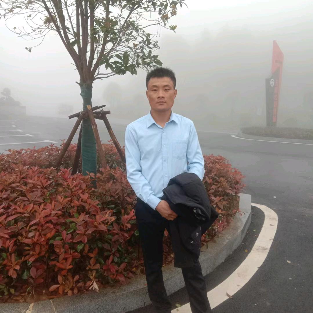 本人在萍乡收购各种门窗，废铁。