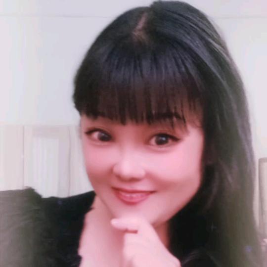 爱笑的人《每晚八点左右开播》