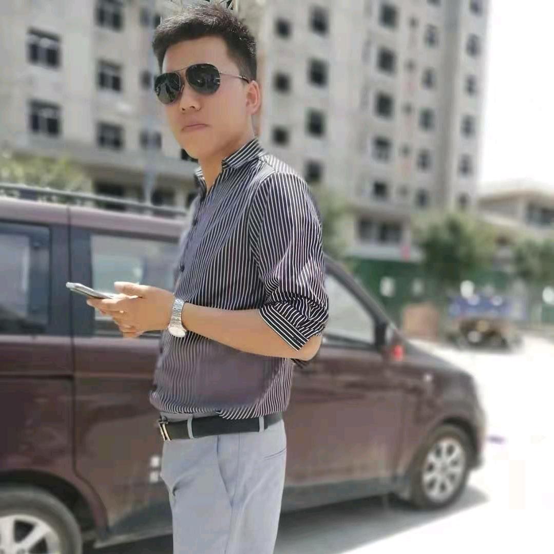 任军，
