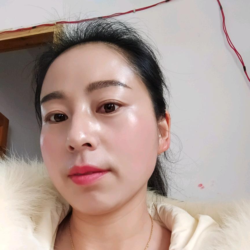 今天的我依旧光彩照人