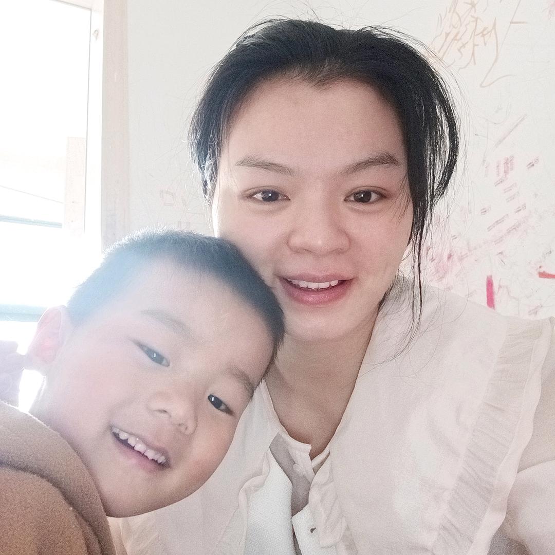 伊美尔化妆品张佩