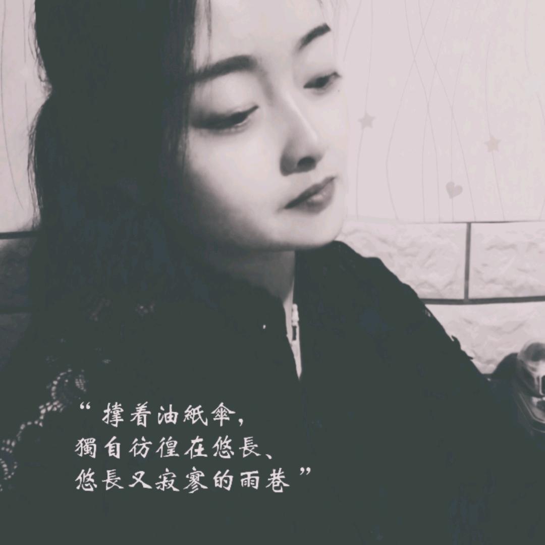 红唇😘爱上烟🚬