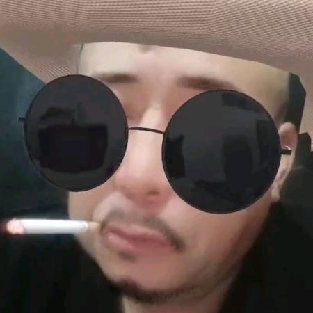 天高云淡