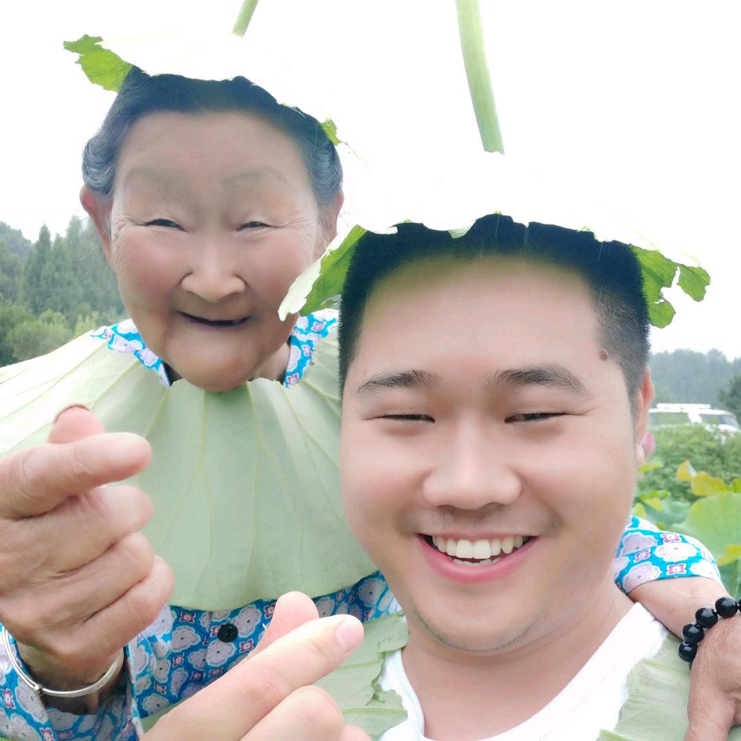向敬伟和奶奶