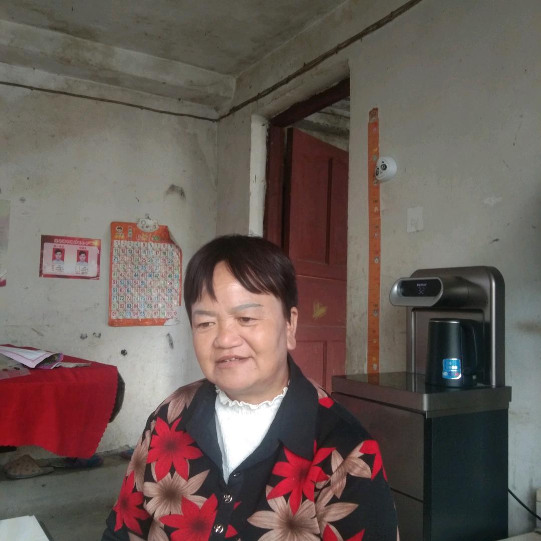 余萍