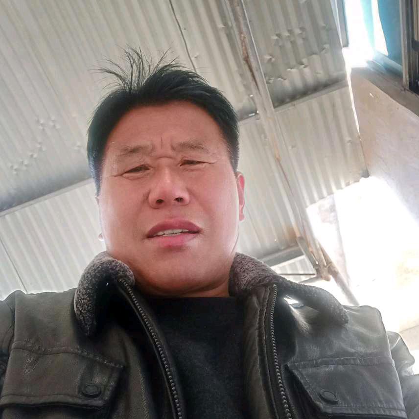 梁大春