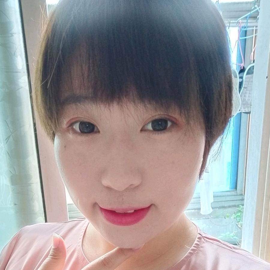 君君（君君）品牌内衣折扣店