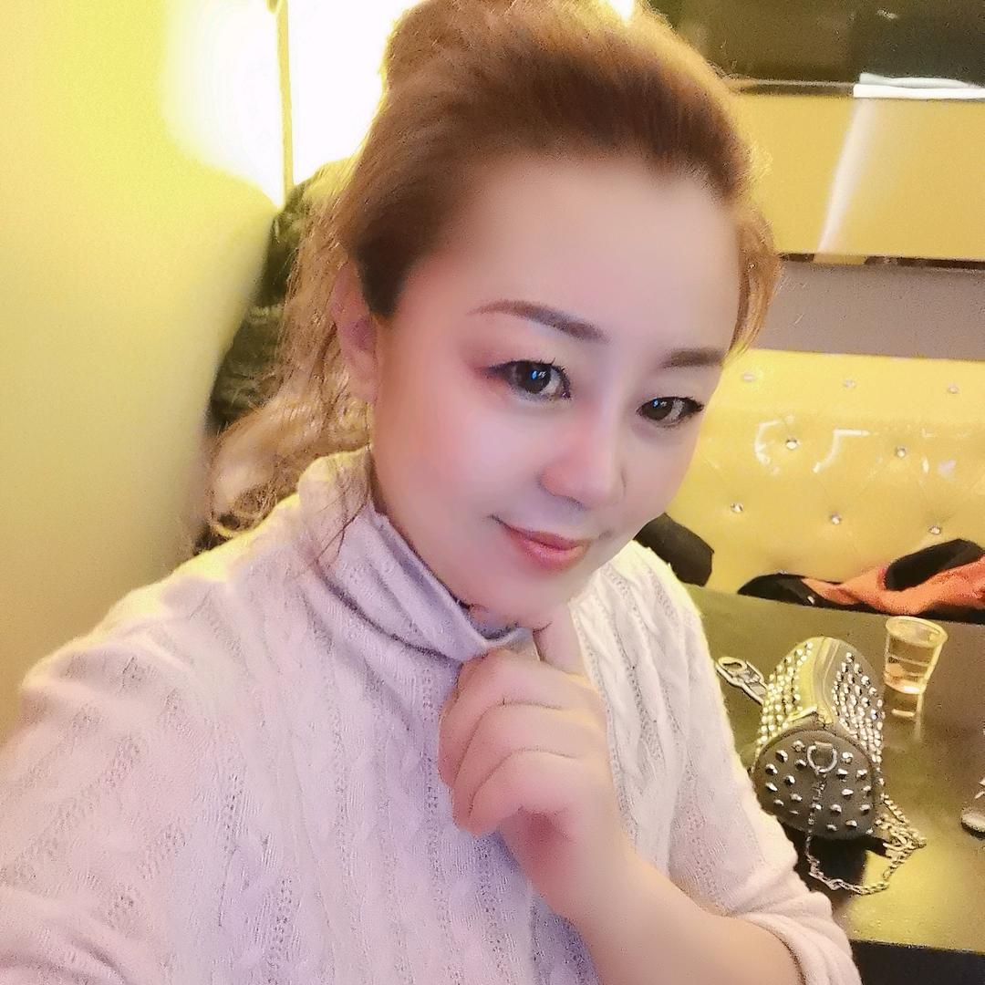 傲雪寒梅