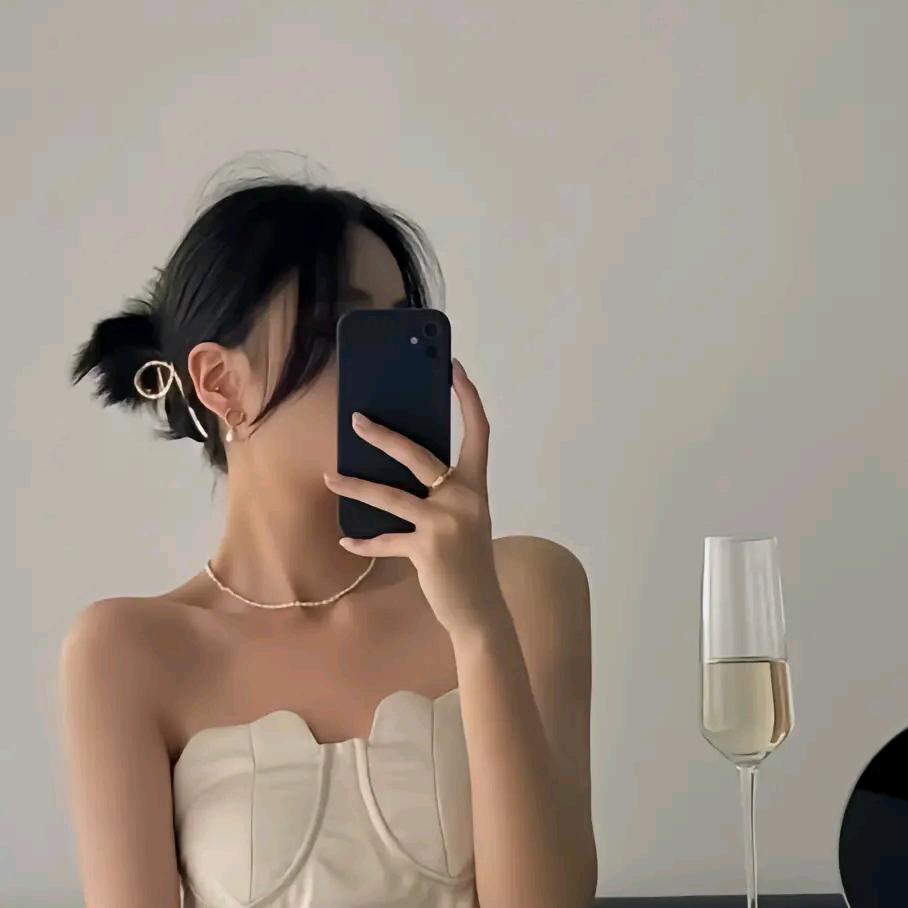 凌一一