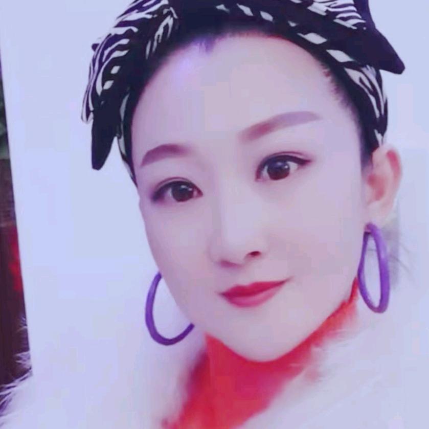 阳光下的小女人☀️🍁🌹💑👫💞
