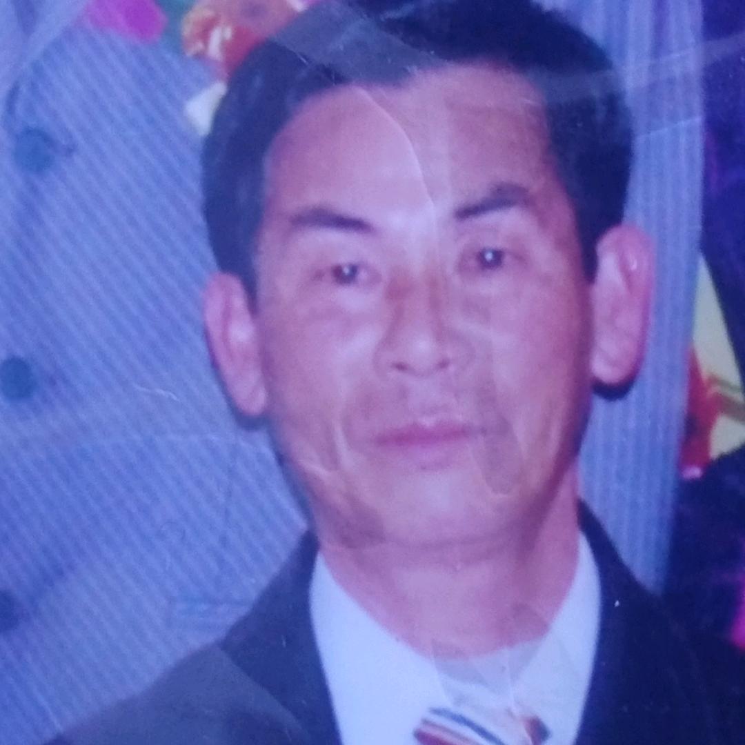 退休教师肖桂明