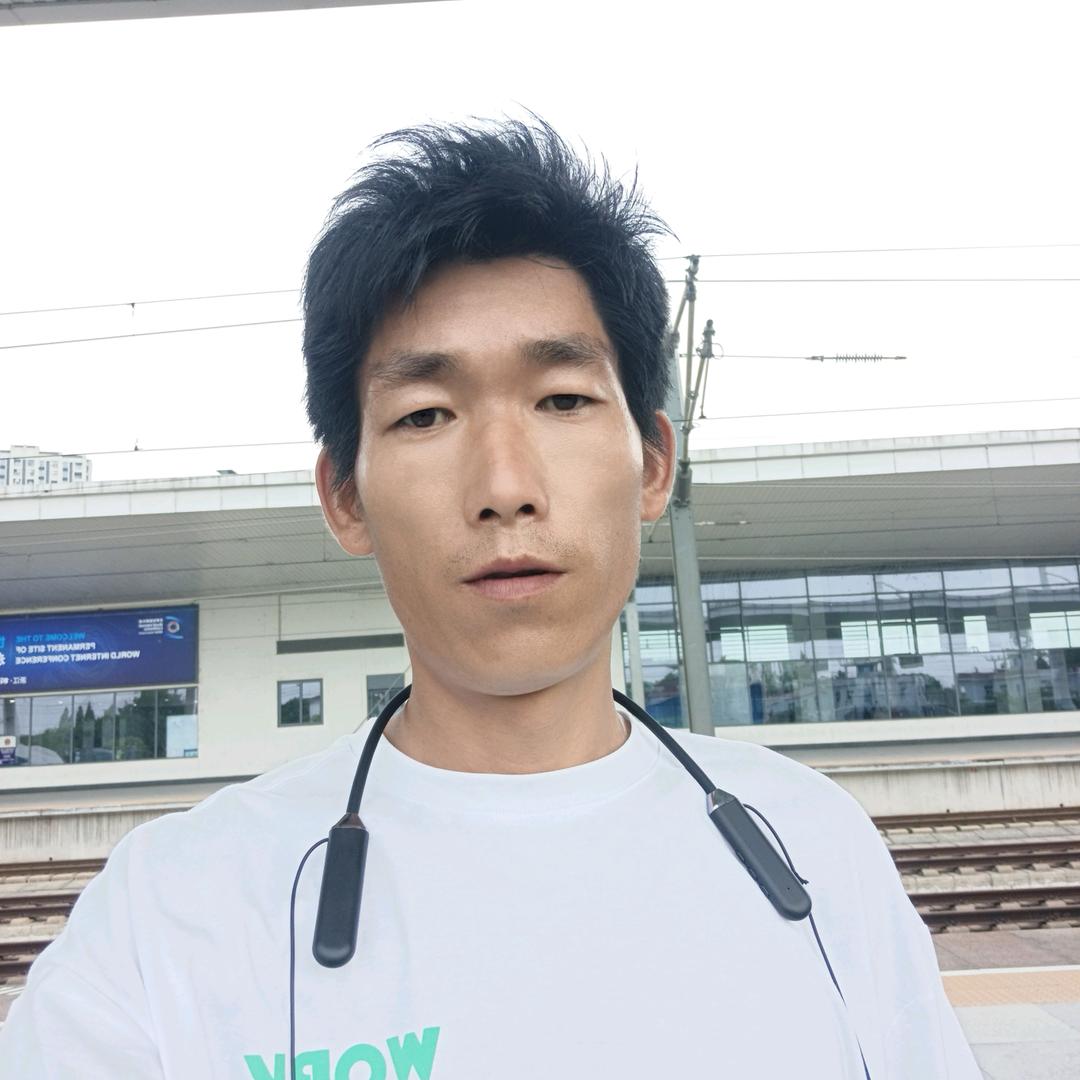 有你的陪伴，我没有那么孤单。
