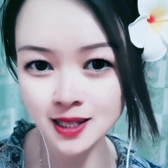 @｛小芳｝🎤每晚9.30开播