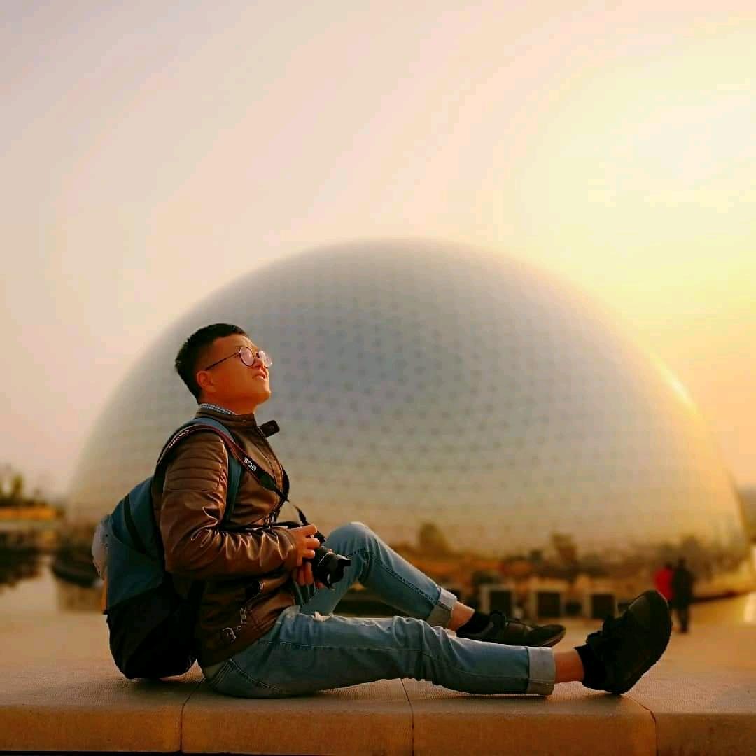 帆看世界