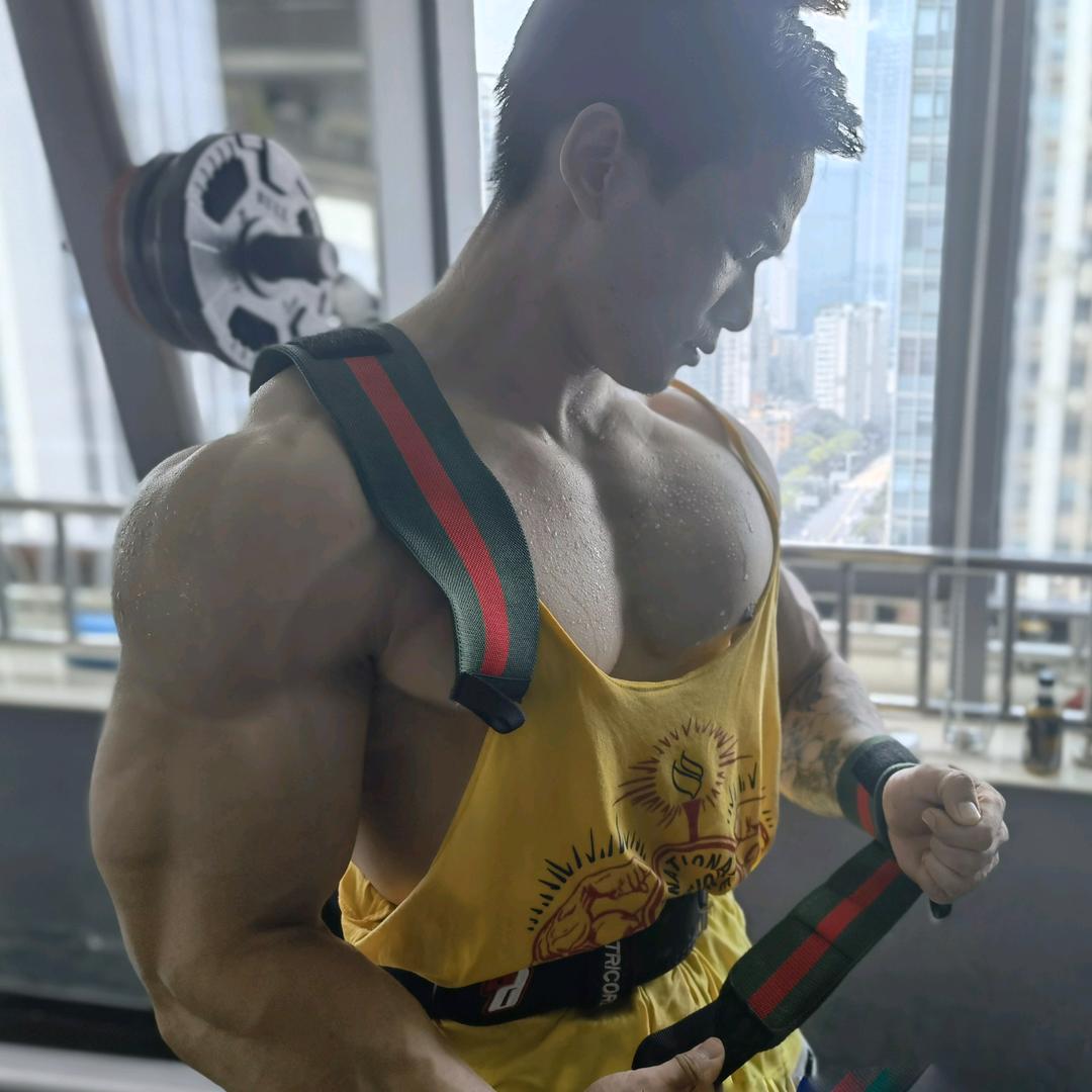 肌肉大巴--大雷🏆「线上线下指导」