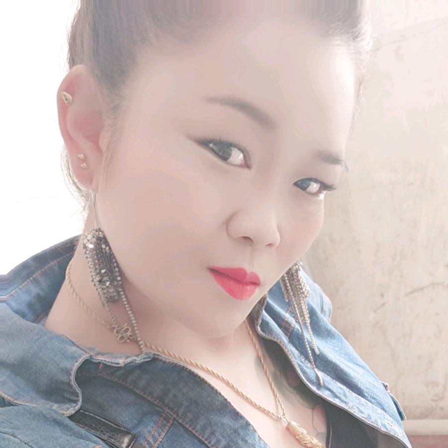 新疆阿霞