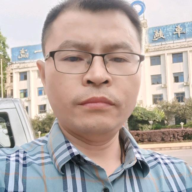 （单身义哥直播不定时（爱唱歌学习摄影及剪