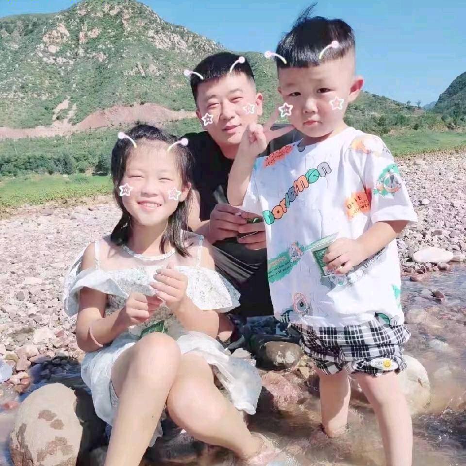 努力赚钱的人