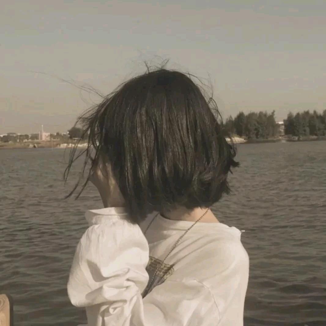 李.........