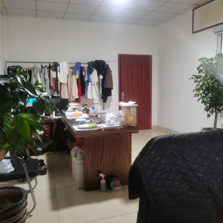 青岛云源服饰有限公司