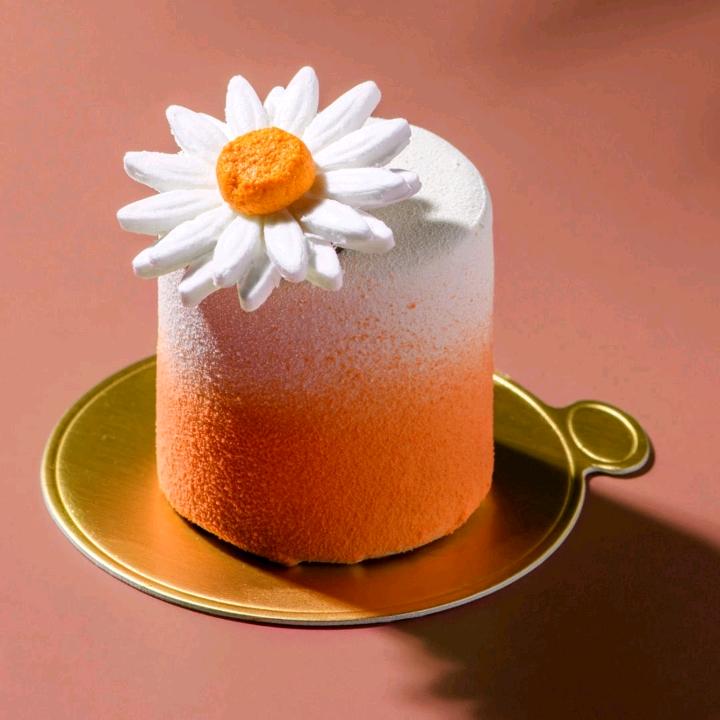 她太天真