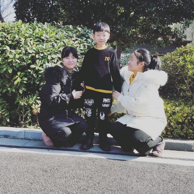 九皇门窗