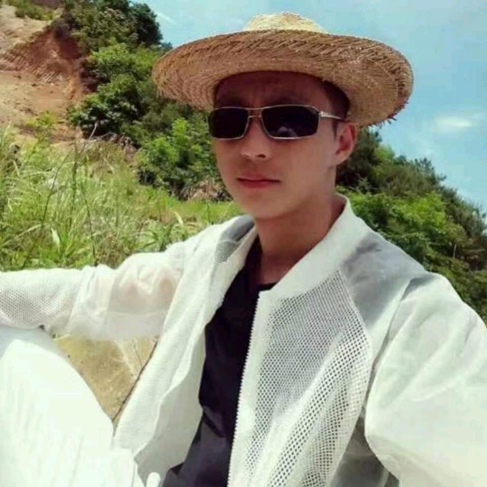 @"༺ۣۖ 馮ۣۖ༒ۣۣۖ