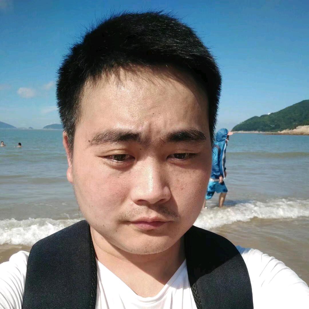 小胡子哥211