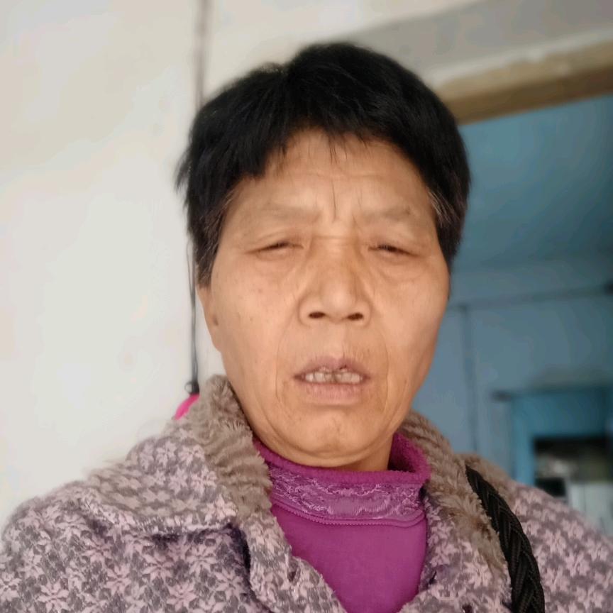 五零后，没读过书的老奶奶