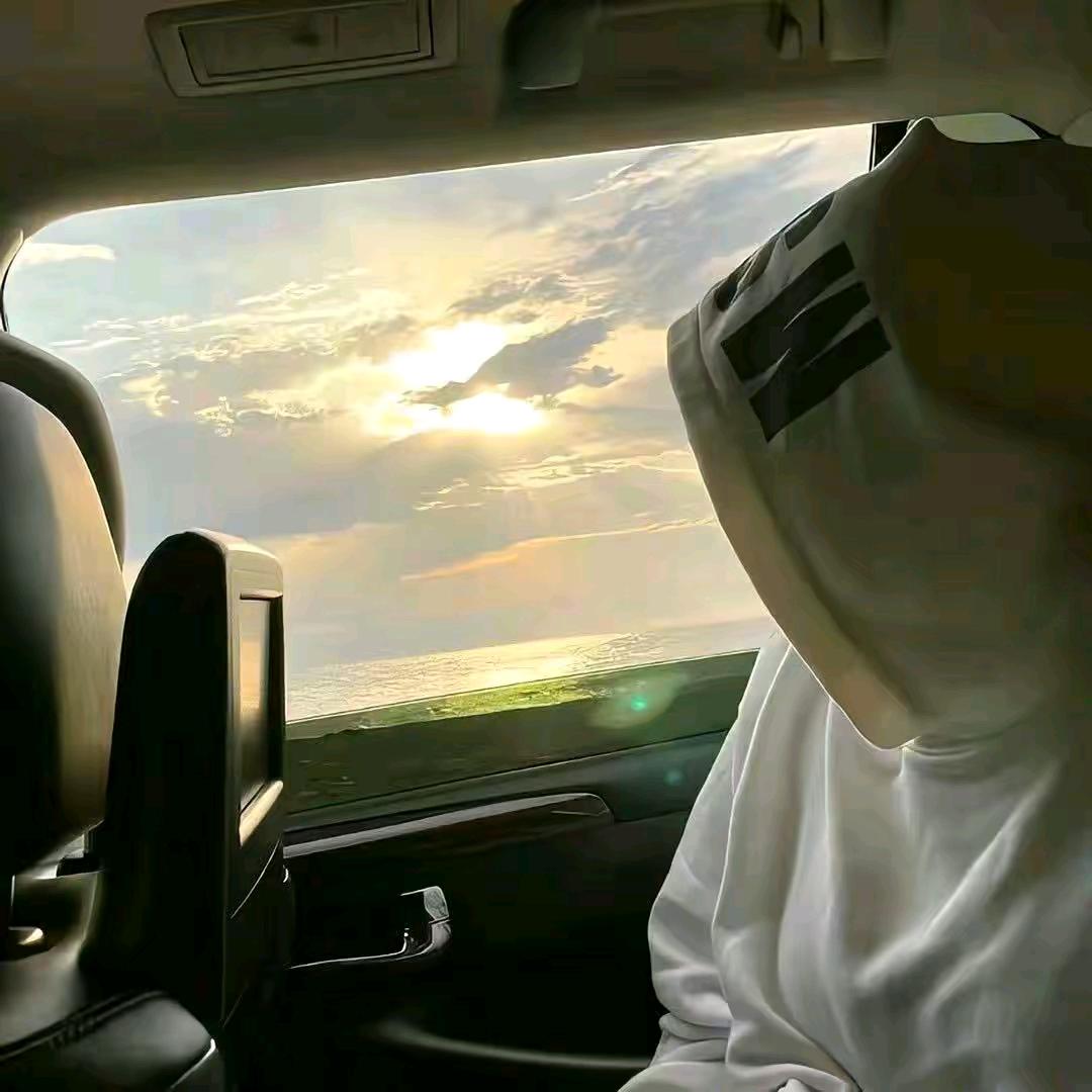𝑴𝒂𝒈𝒊𝒄𝒂𝒓𝒕𝒊𝒔𝒕