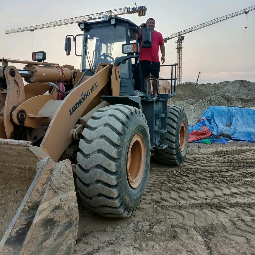 🌴树高万丈莫忘根🌵🌻人若辉煌别忘本