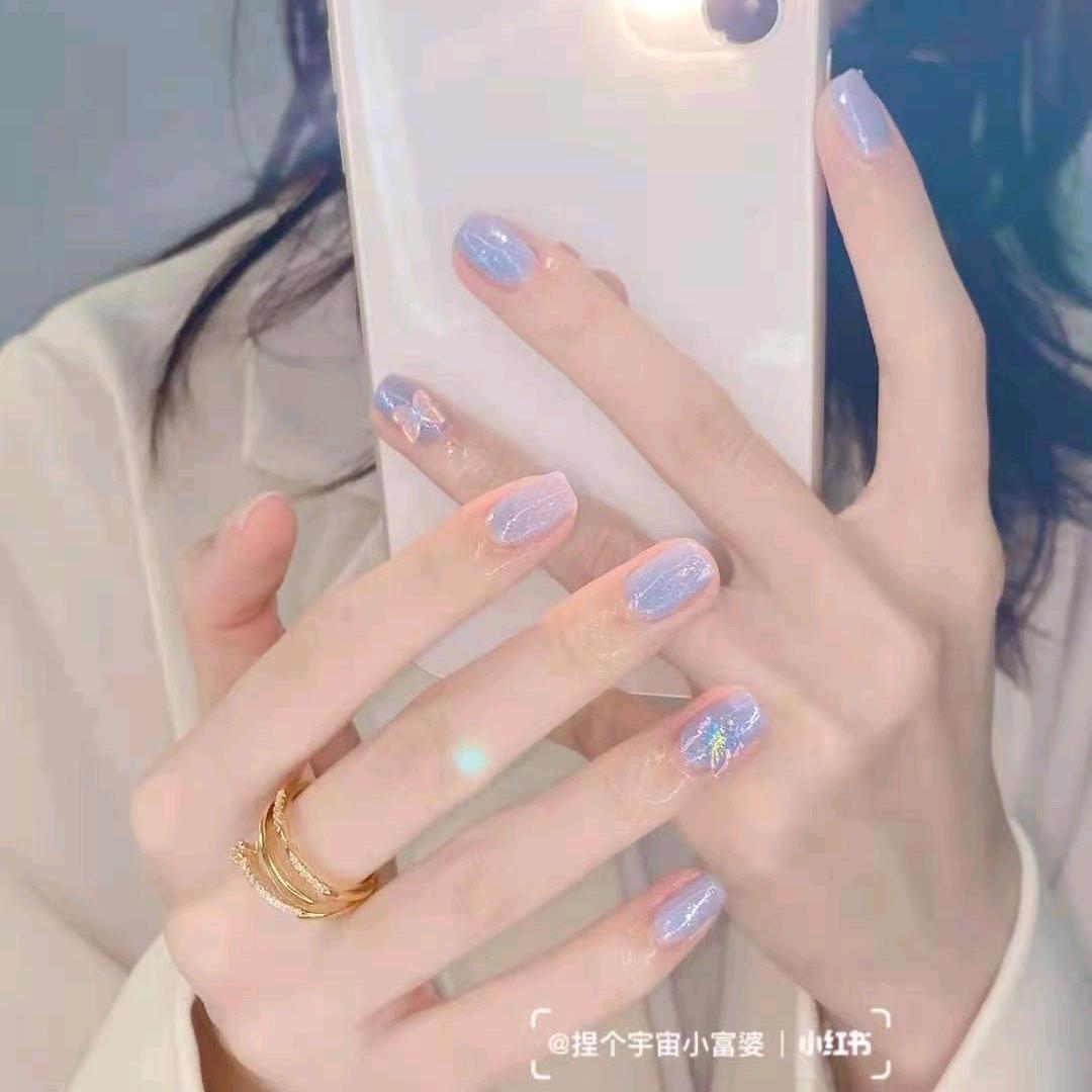 啦啦嘞嘞毒女巫头像
