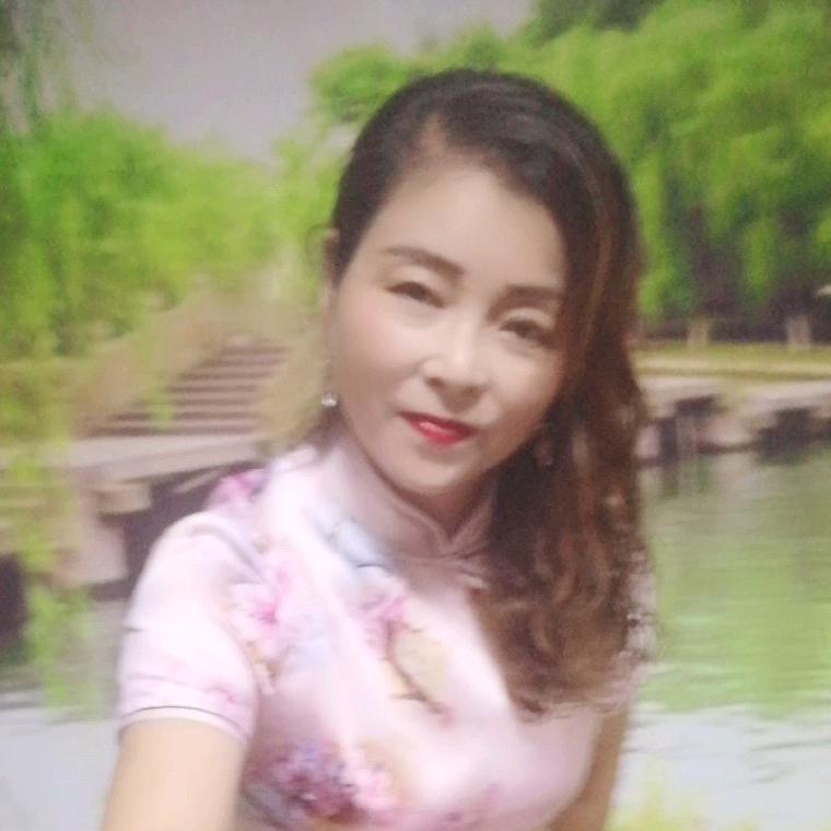 柠夏姐（时间下午12点28分）直播