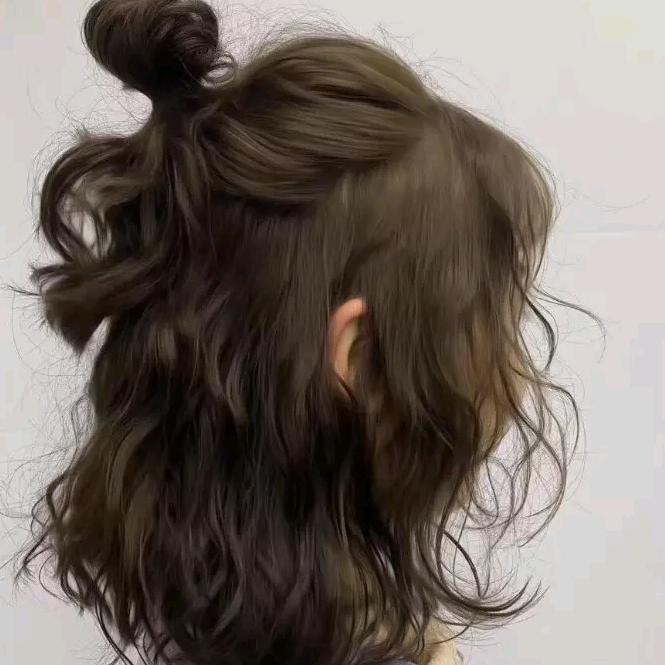 楚侯红娟发艺