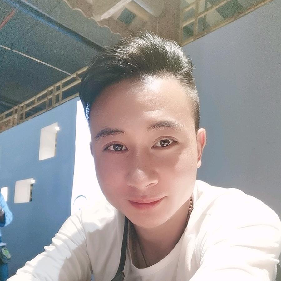 凤凰古城黄子滕