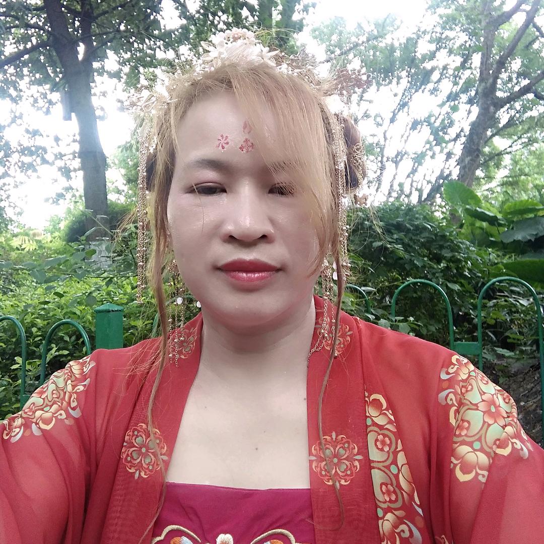 潘桂英