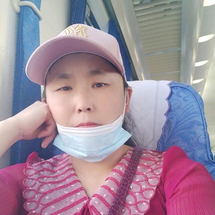 幸福一家人。
