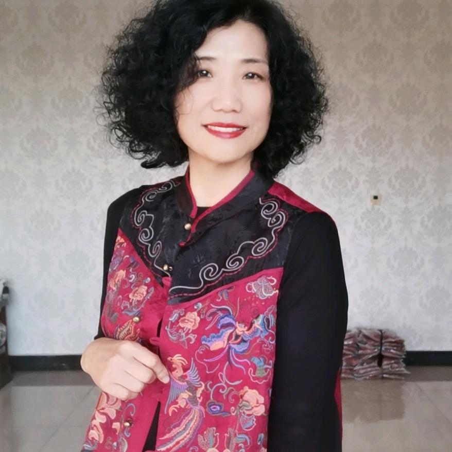 蠡县爱瑞可飒服饰店