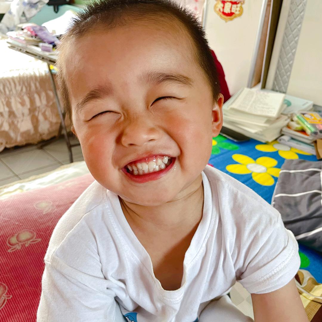 明瑞妈妈育儿
