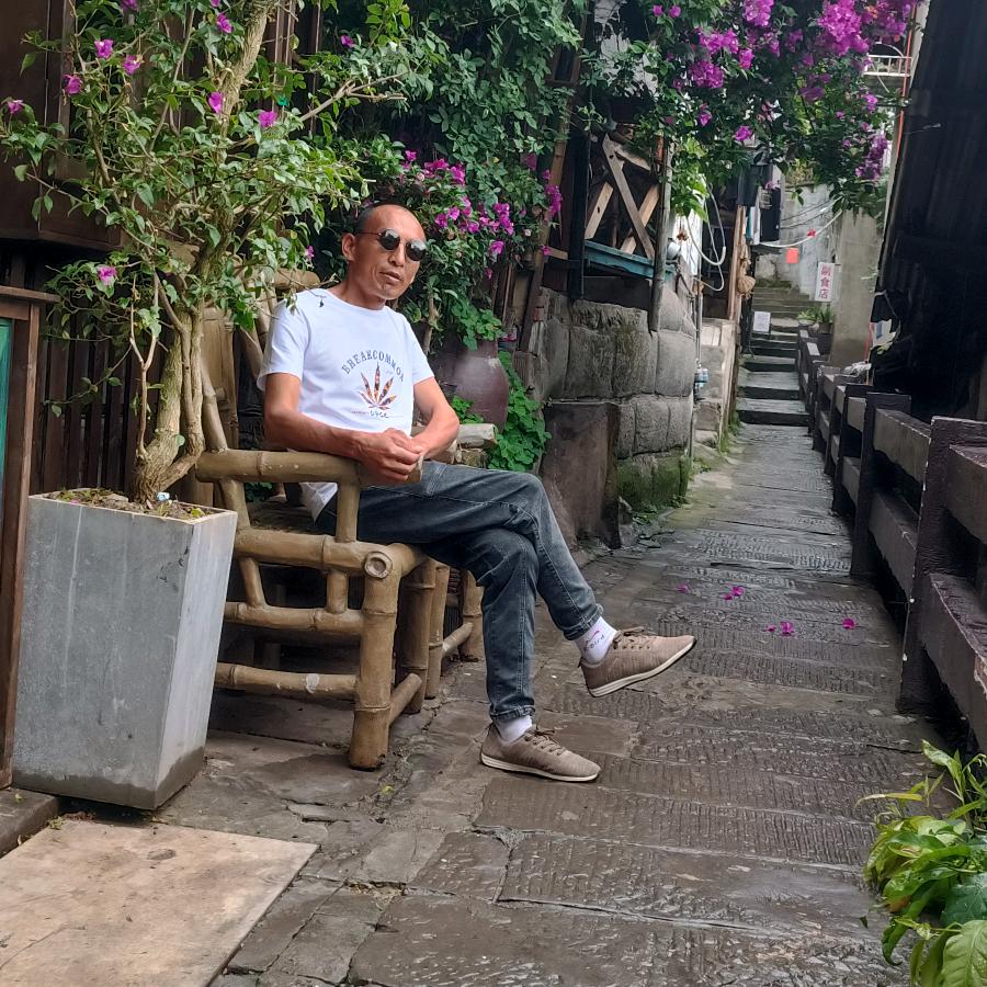王崇