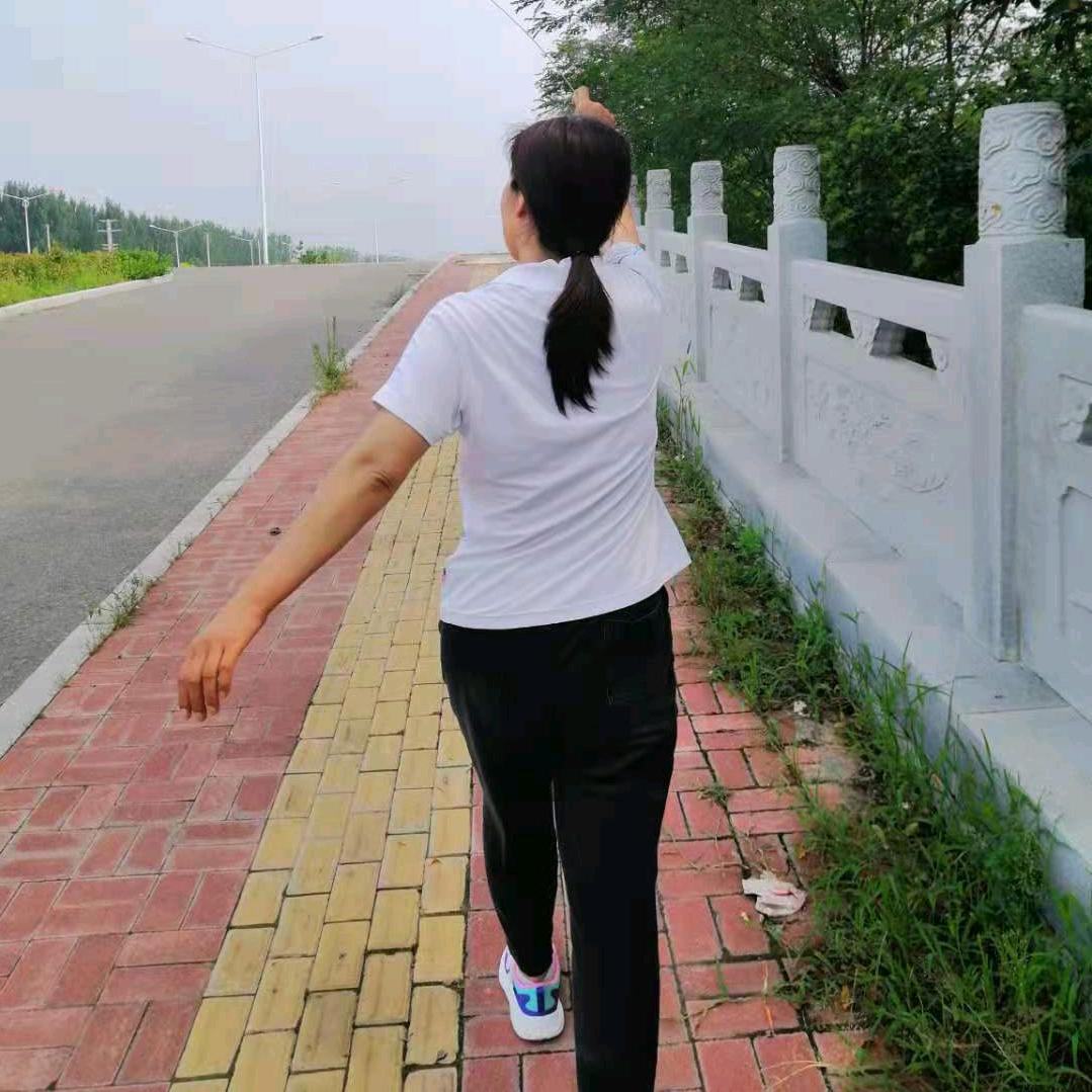 哥是最拽滴