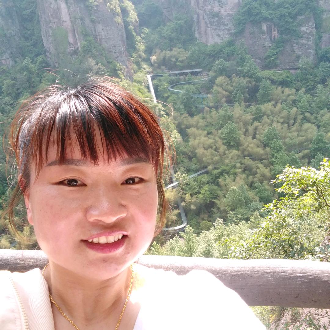 运气好，喜欢交友