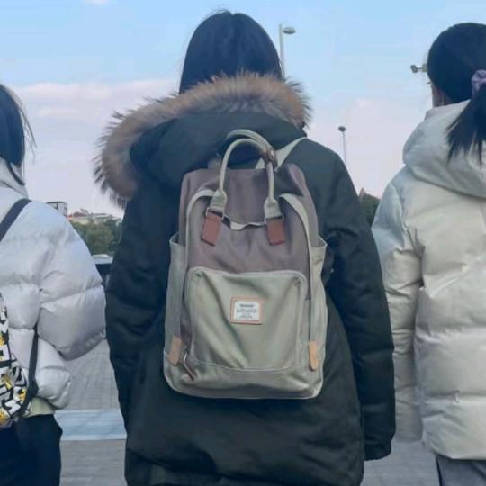 周励波Lily
